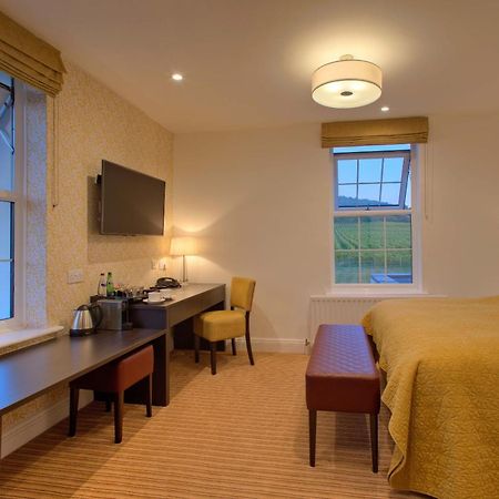 Denbies Vineyard Hotel Доркинг Стая снимка