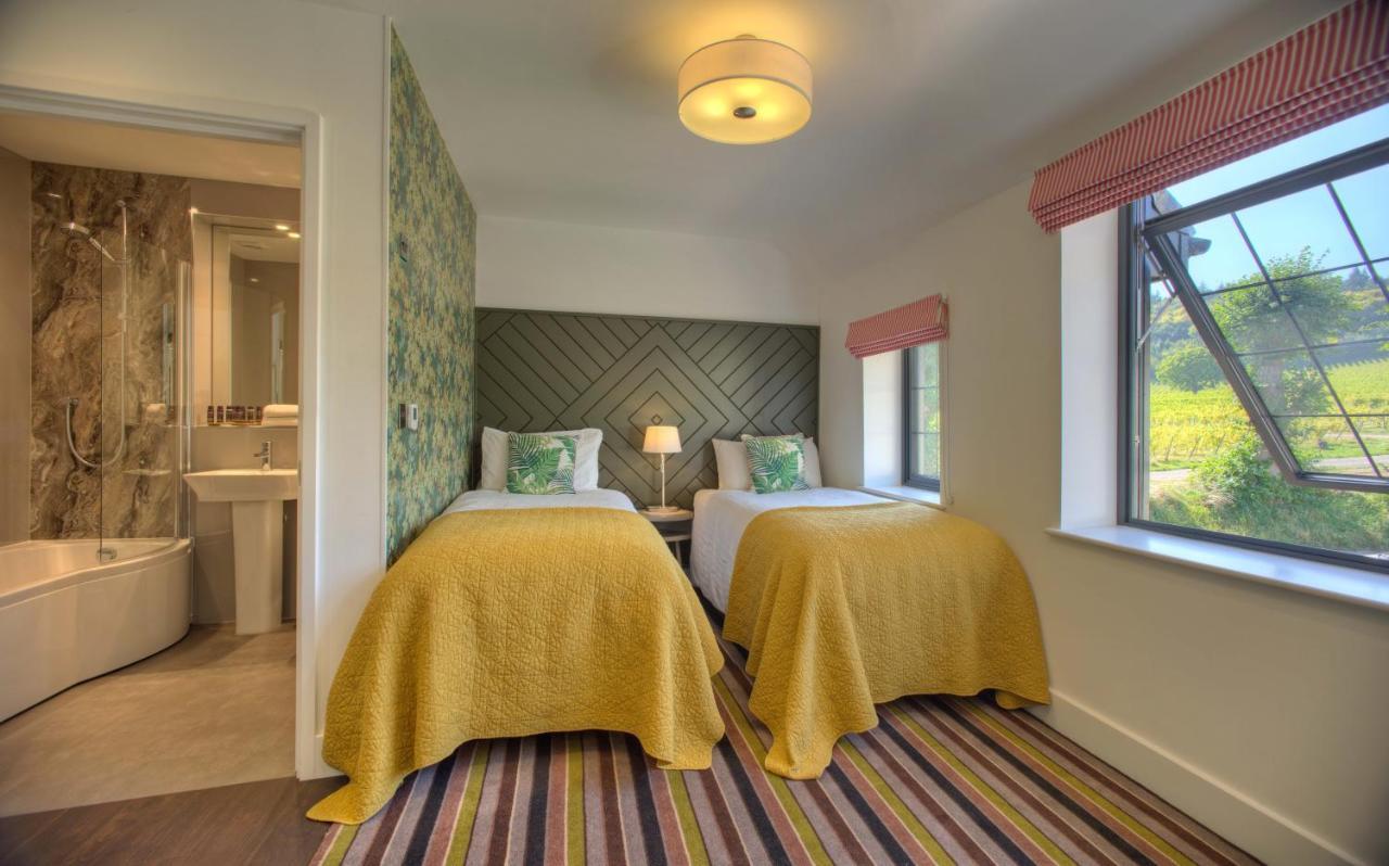 Denbies Vineyard Hotel Доркинг Екстериор снимка