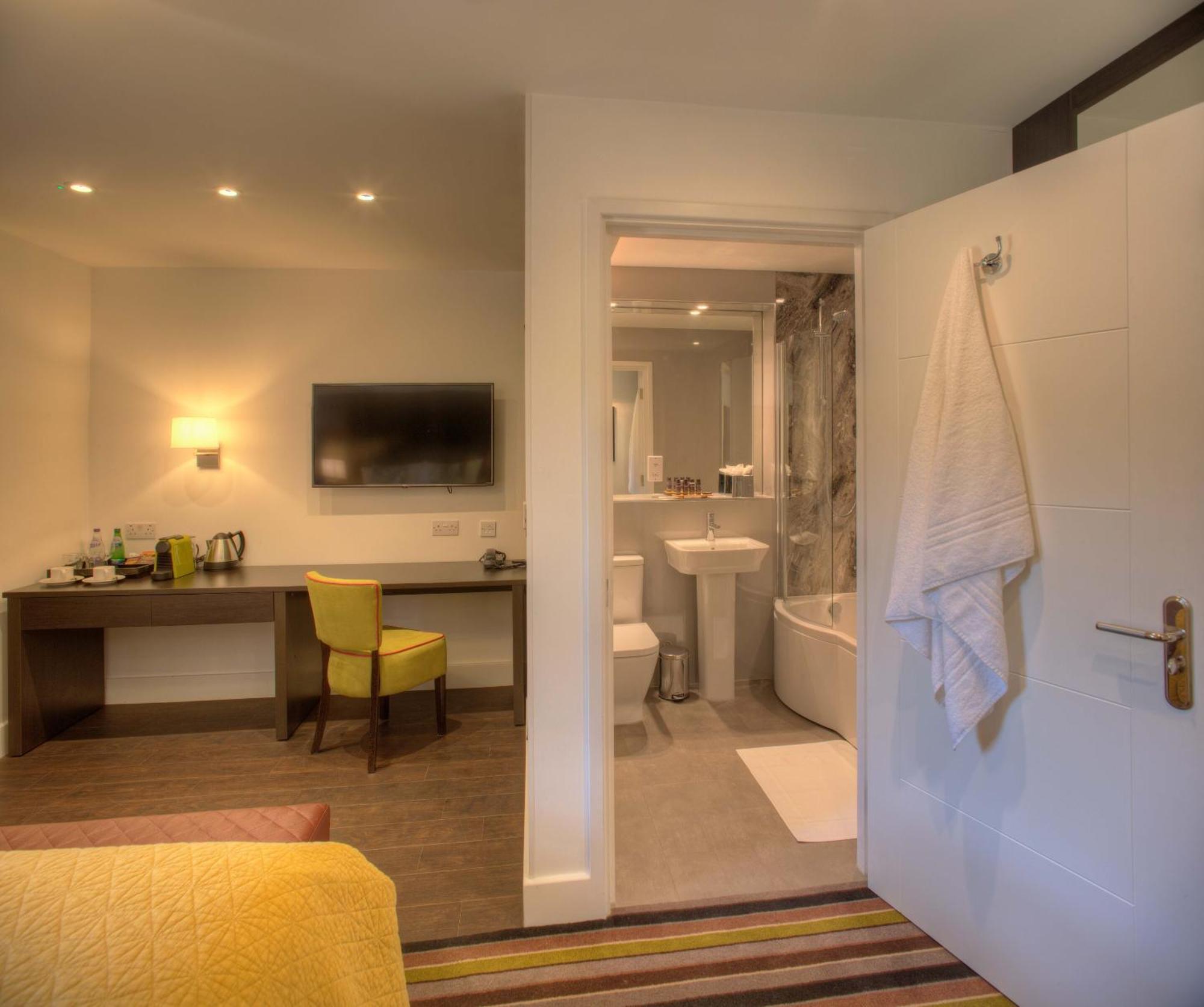 Denbies Vineyard Hotel Доркинг Стая снимка