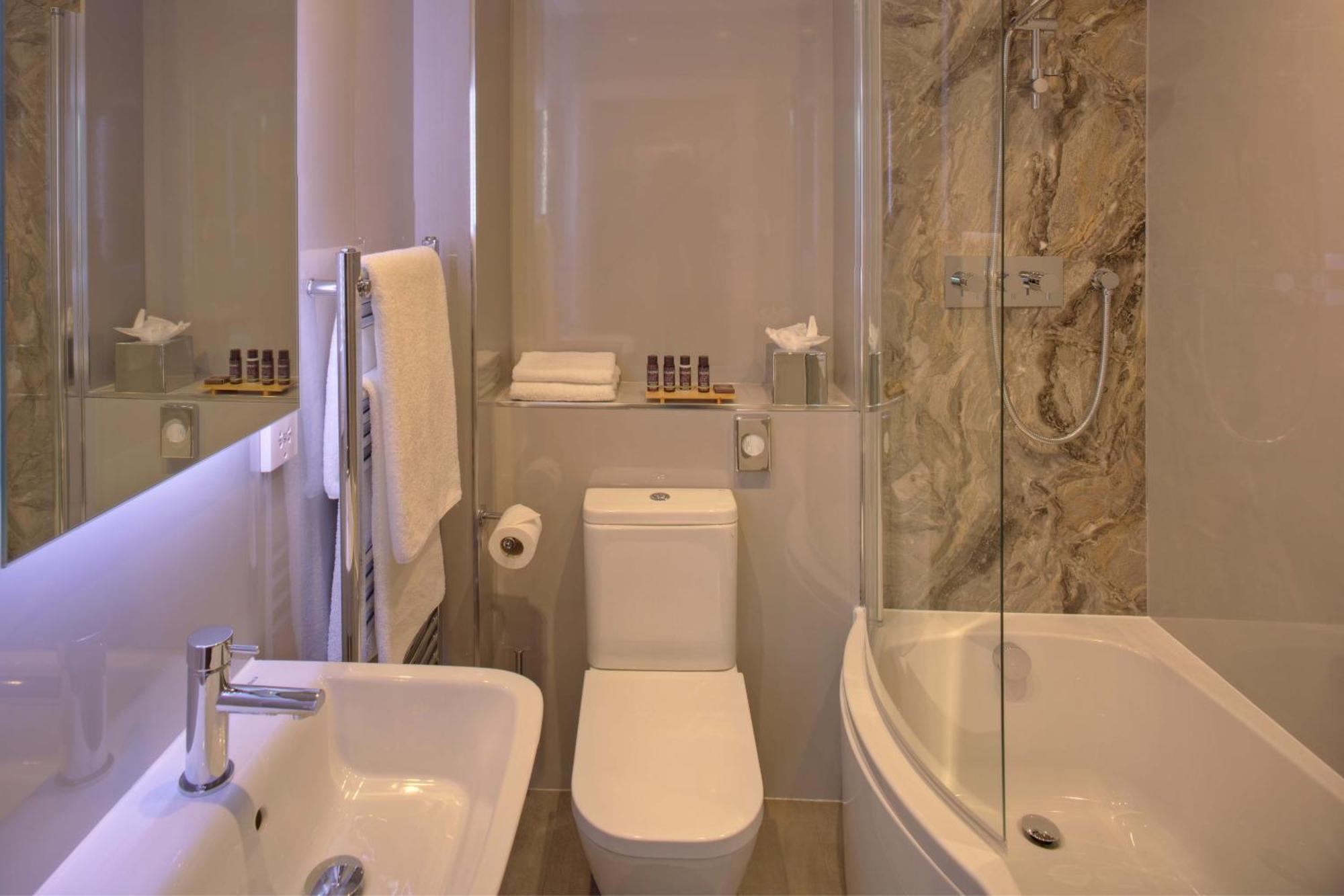 Denbies Vineyard Hotel Доркинг Стая снимка